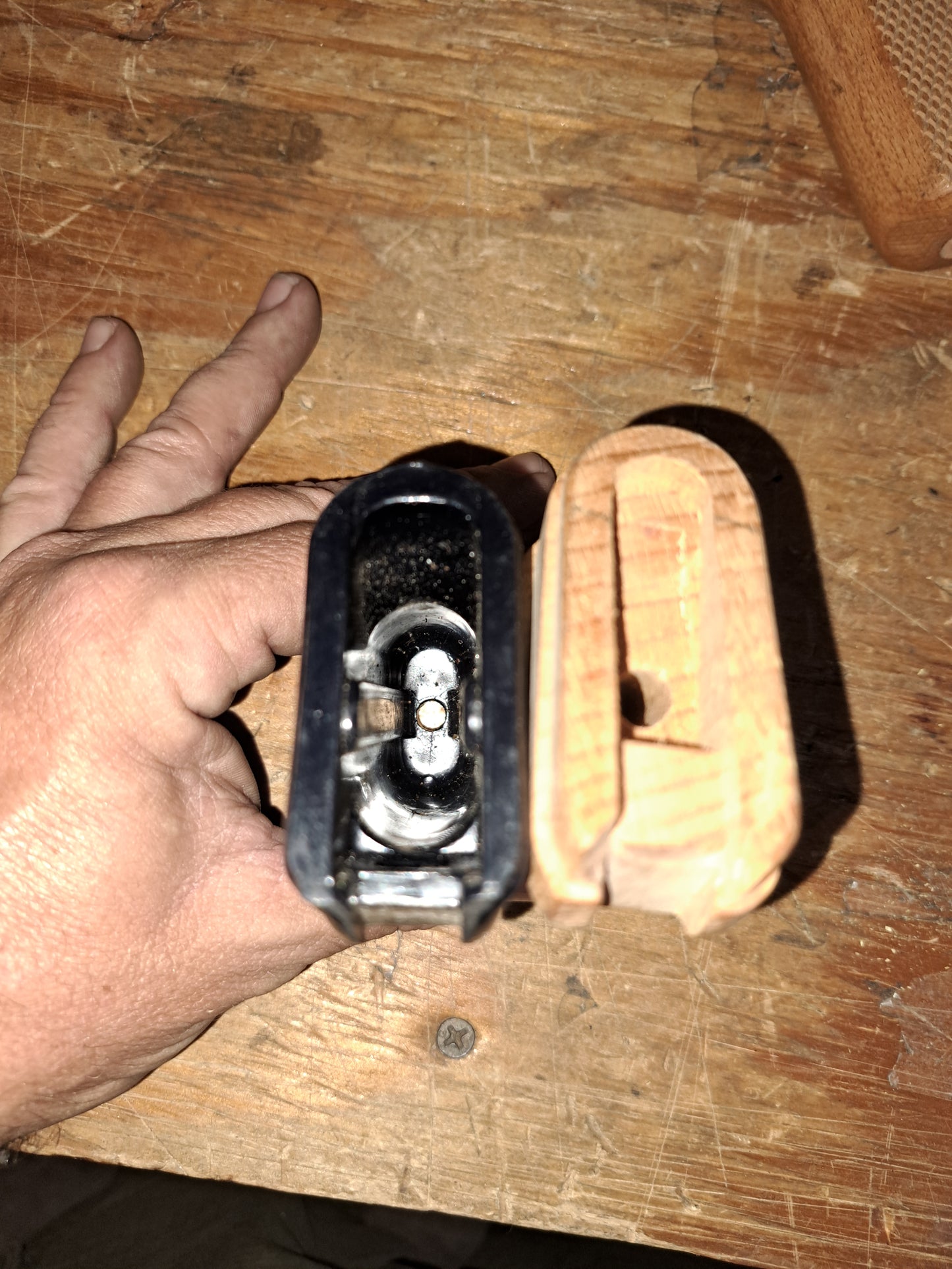 FAT WOOD CHECKERED PISTOL GRIP